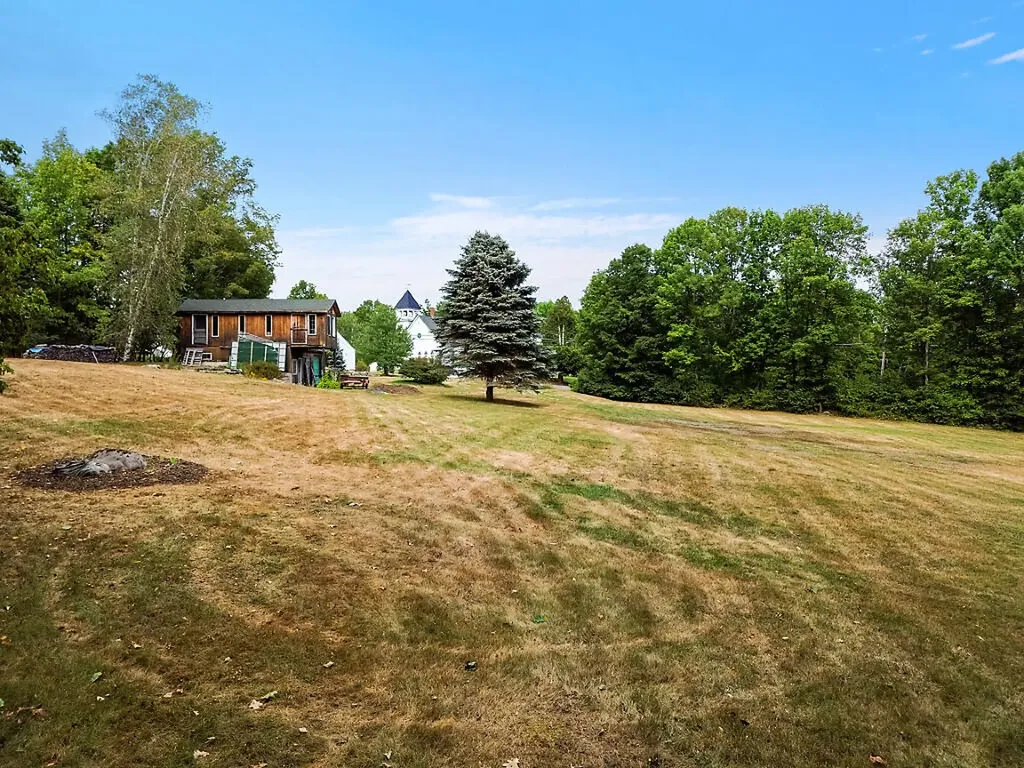850 Lawrence Road Pownal ME 04069