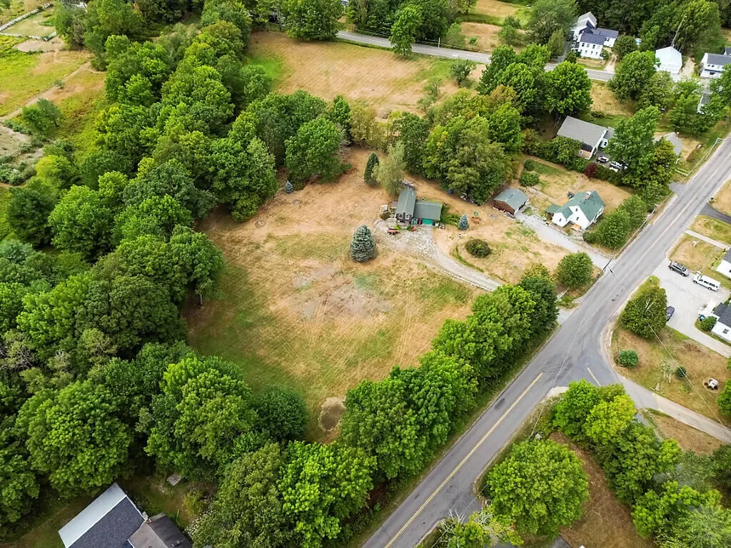 850 Lawrence Road Pownal ME 04069