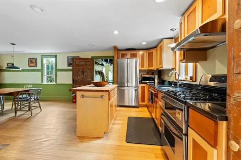 850 Lawrence Road Pownal ME 04069