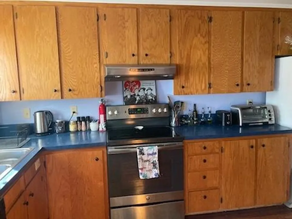 124 Northern Avenue Gardiner ME 04345