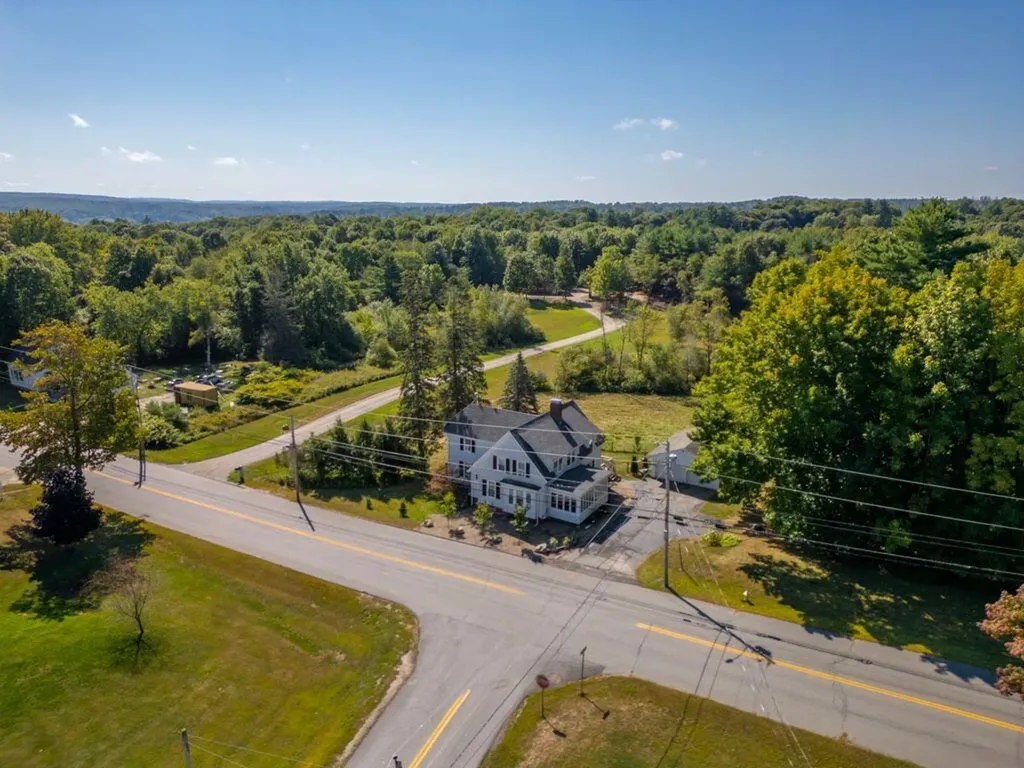 124 Northern Avenue Gardiner ME 04345