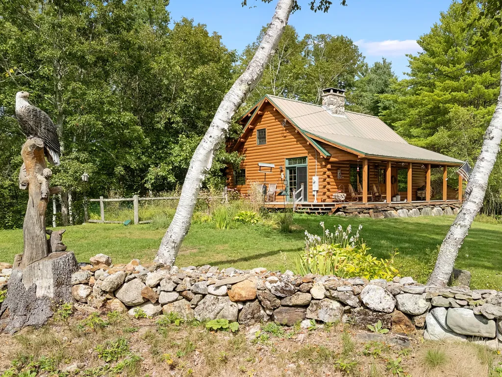402 Daniels Road Union ME 04862