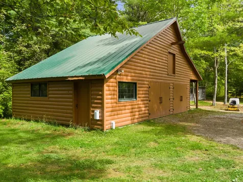 402 Daniels Road Union ME 04862