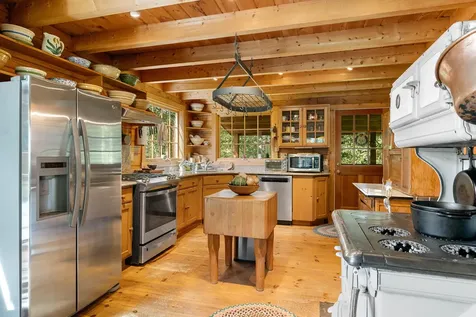 402 Daniels Road Union ME 04862