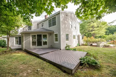 31 Oakwood Drive Hallowell ME 04347