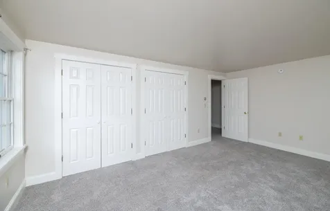 31 Oakwood Drive Hallowell ME 04347