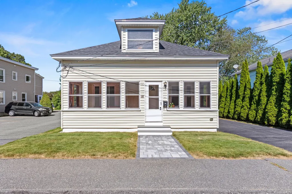 18 Taylor Street Biddeford ME 04005