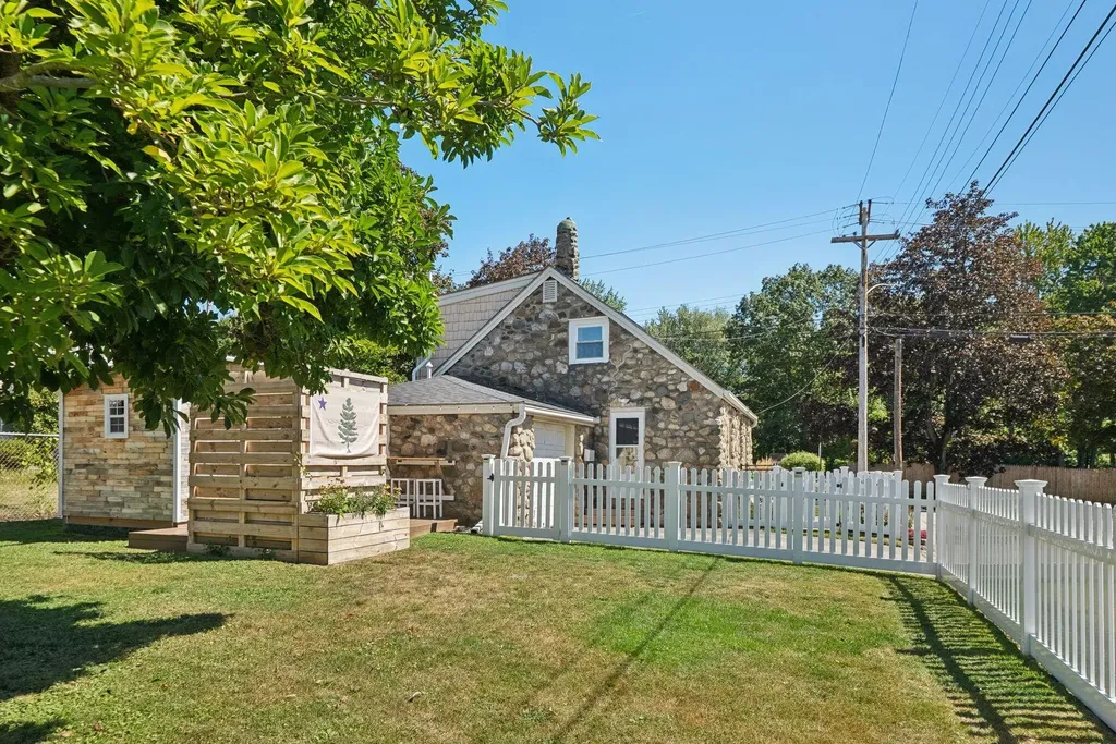 1 Pond Street Saco ME 04072