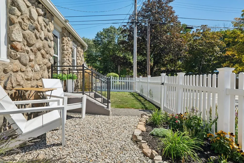 1 Pond Street Saco ME 04072