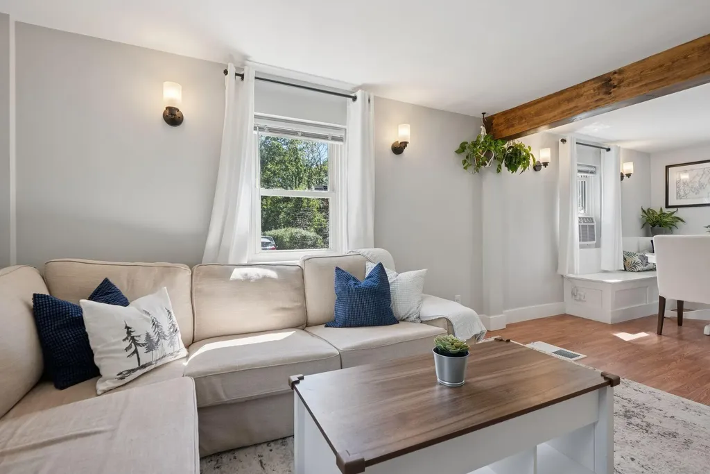 1 Pond Street Saco ME 04072