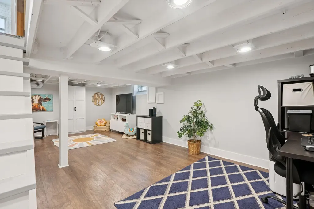 1 Pond Street Saco ME 04072
