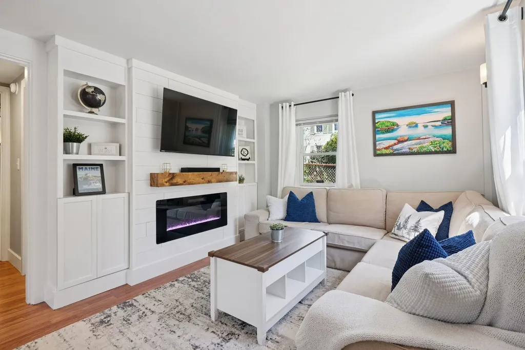 1 Pond Street Saco ME 04072