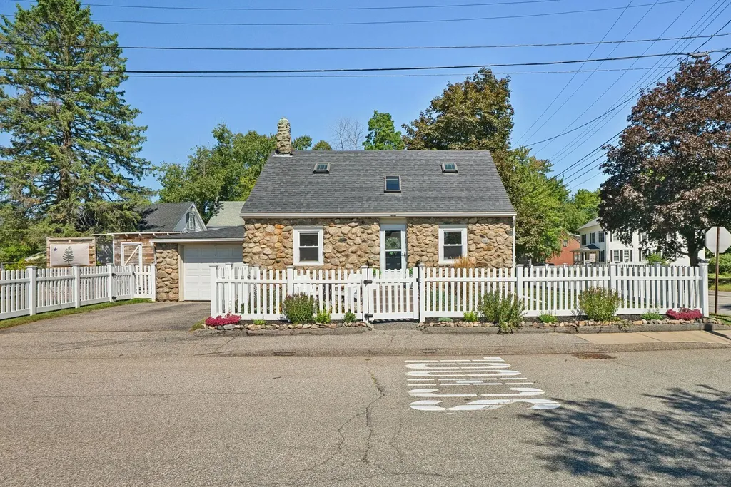 1 Pond Street Saco ME 04072