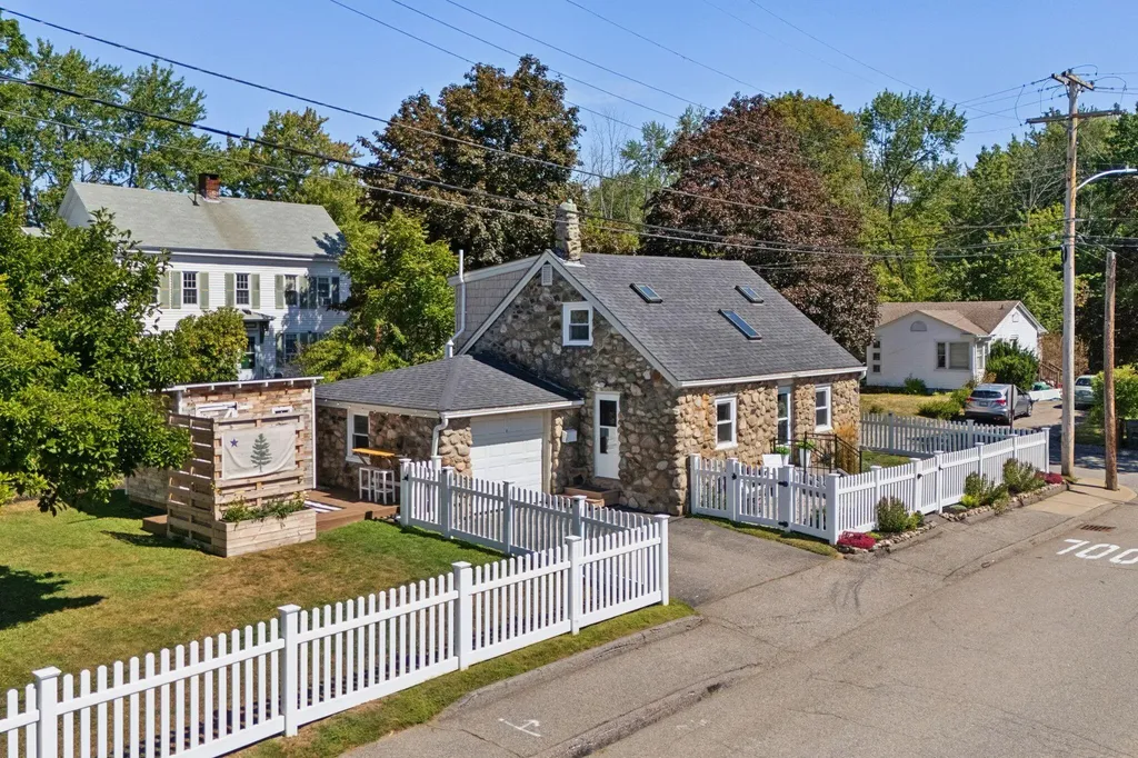 1 Pond Street Saco ME 04072