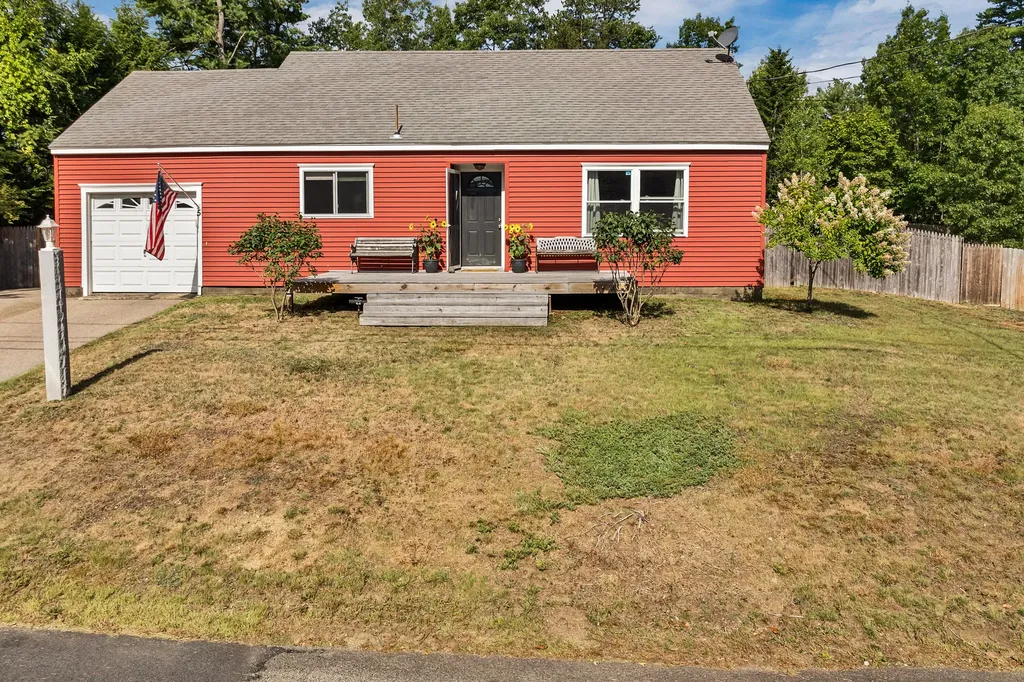 5 James Avenue Sanford ME 04073