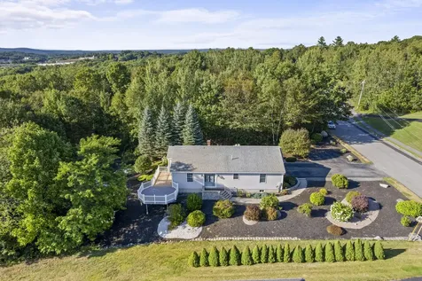 146 Parkwood Drive Augusta ME 04330