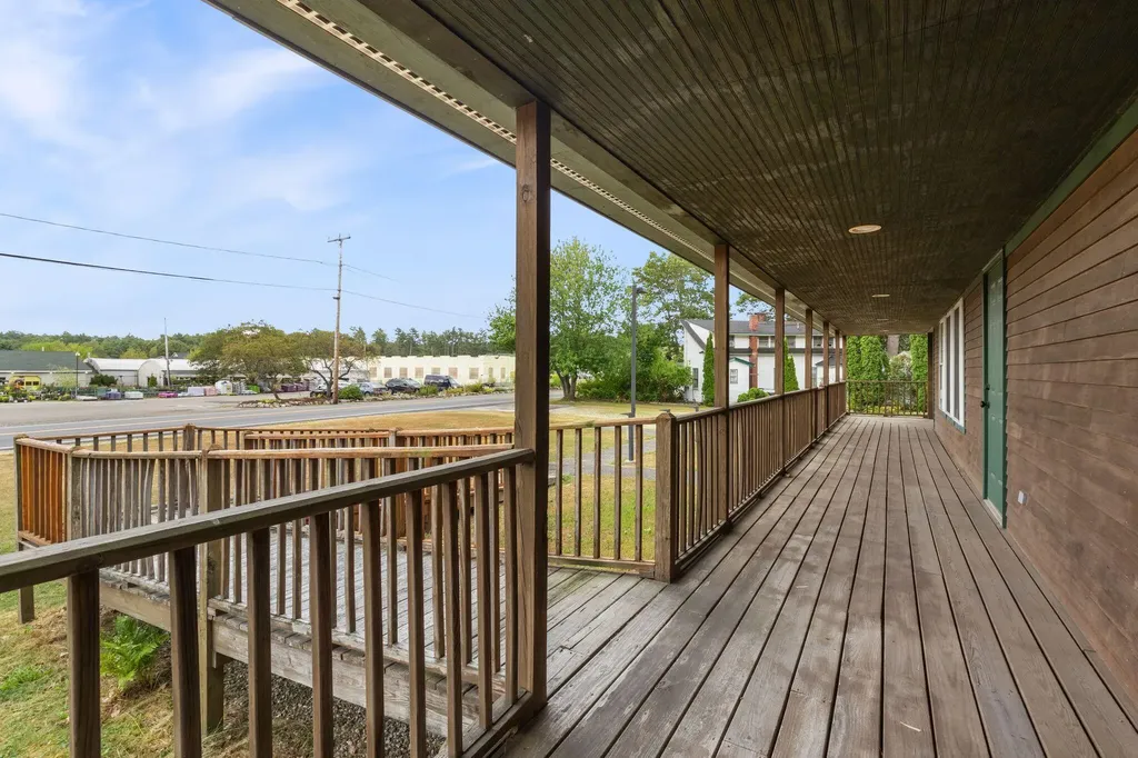 204 Gray Road Cumberland ME 04021