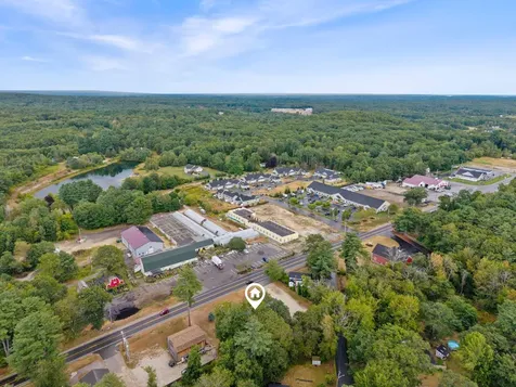 204 Gray Road Cumberland ME 04021