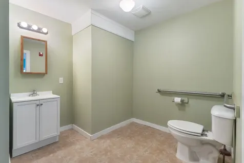 204 Gray Road Cumberland ME 04021
