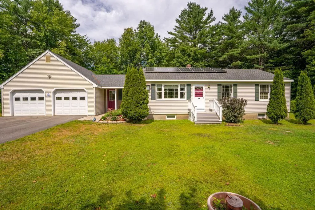 24 Joan Trail Sidney ME 04330