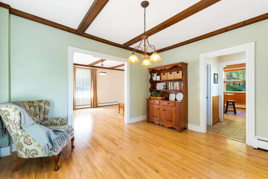 81 Highland Avenue Auburn ME 04210