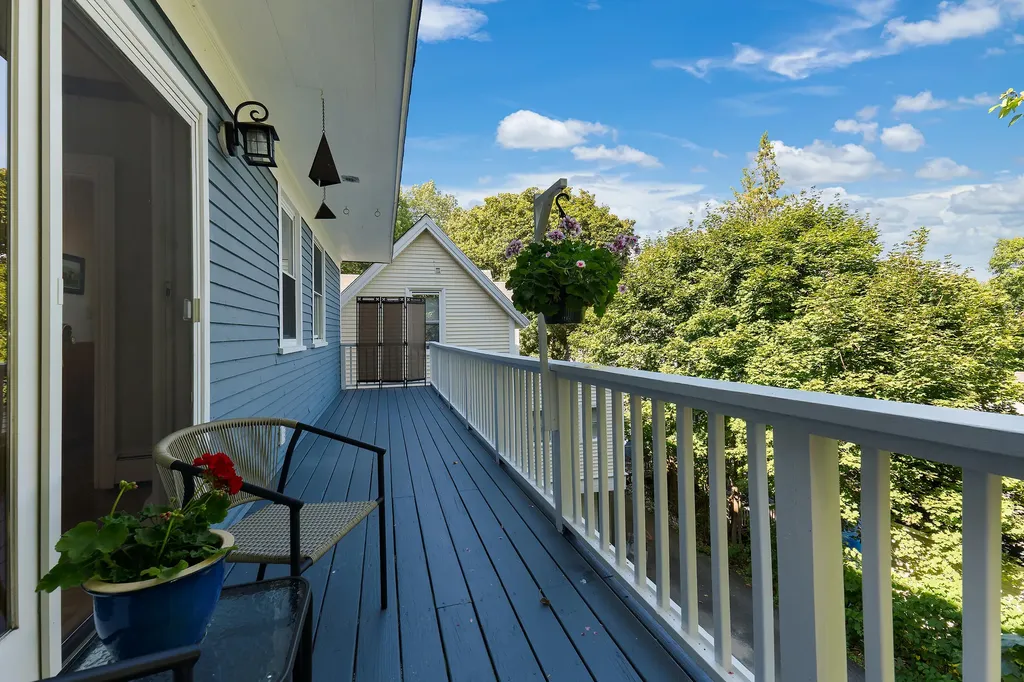 81 Highland Avenue Auburn ME 04210