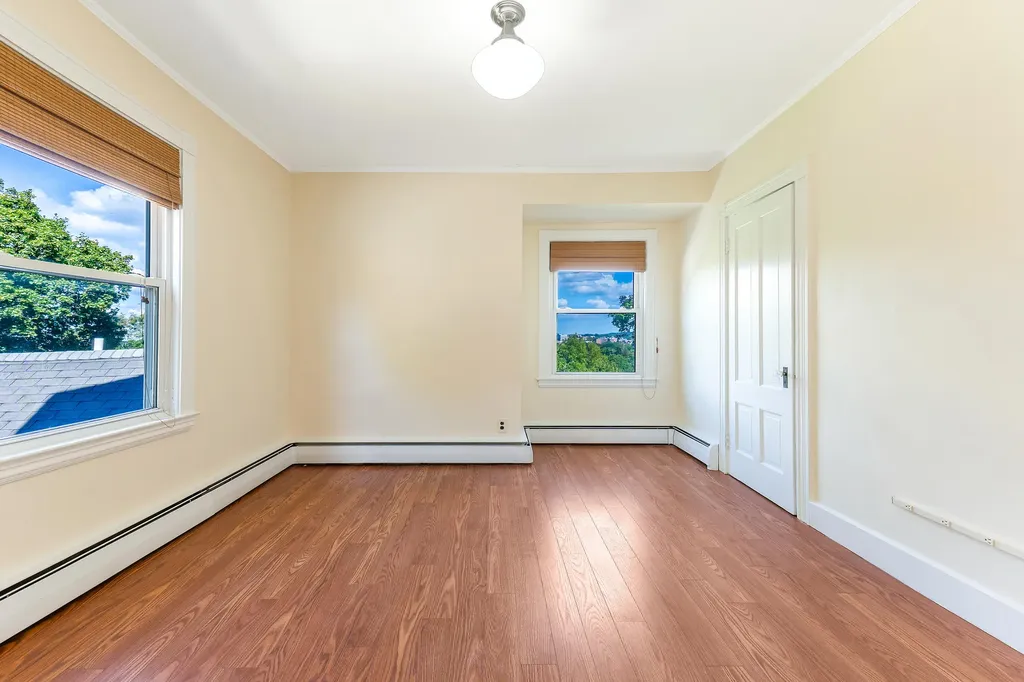 81 Highland Avenue Auburn ME 04210