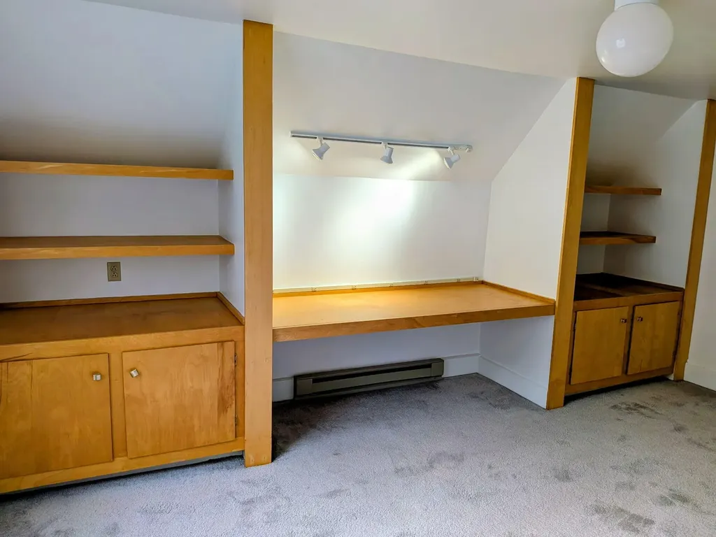 81 Highland Avenue Auburn ME 04210