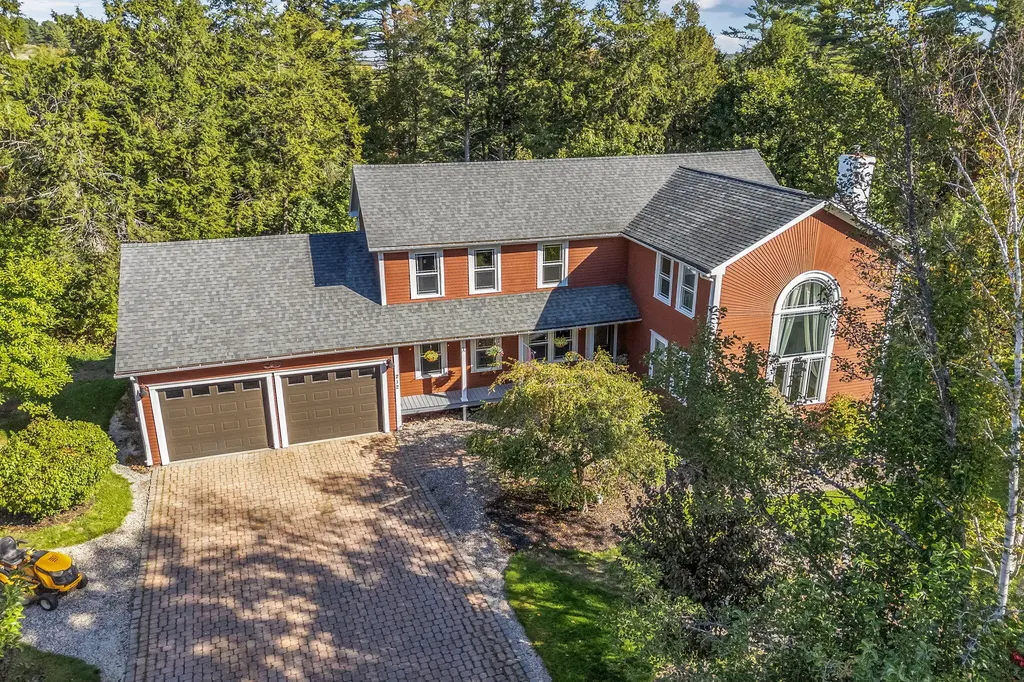 212 Vickery Road Auburn ME 04210