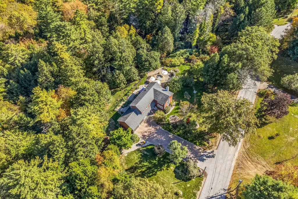 212 Vickery Road Auburn ME 04210