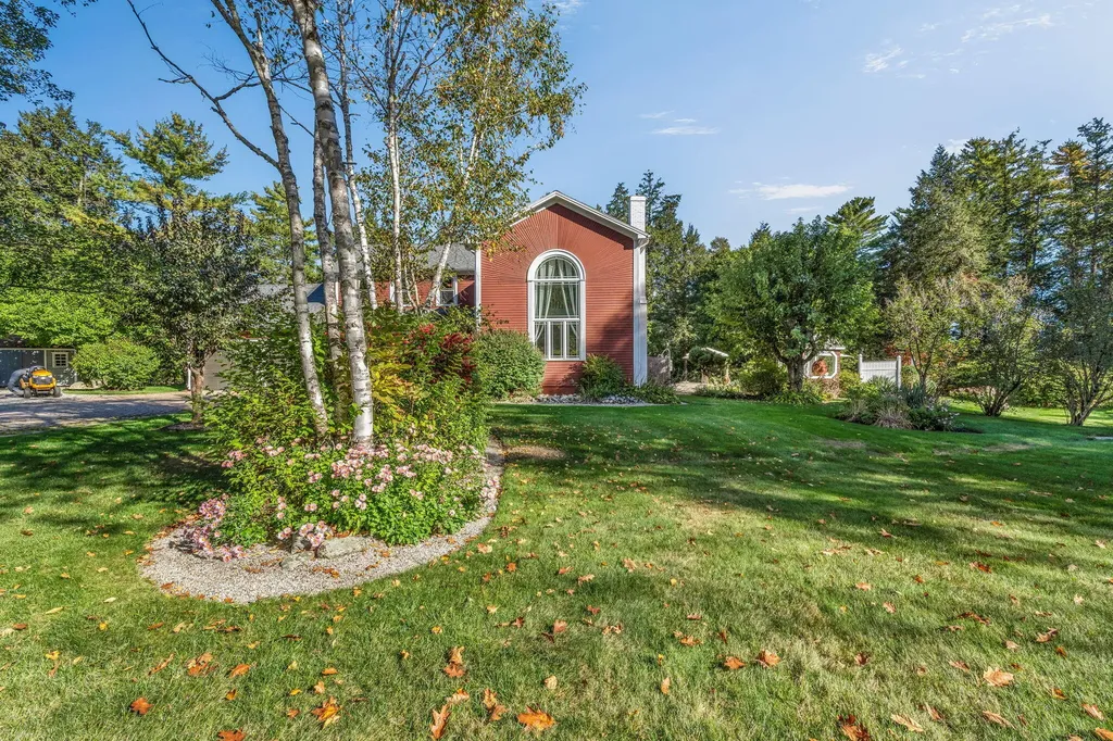 212 Vickery Road Auburn ME 04210
