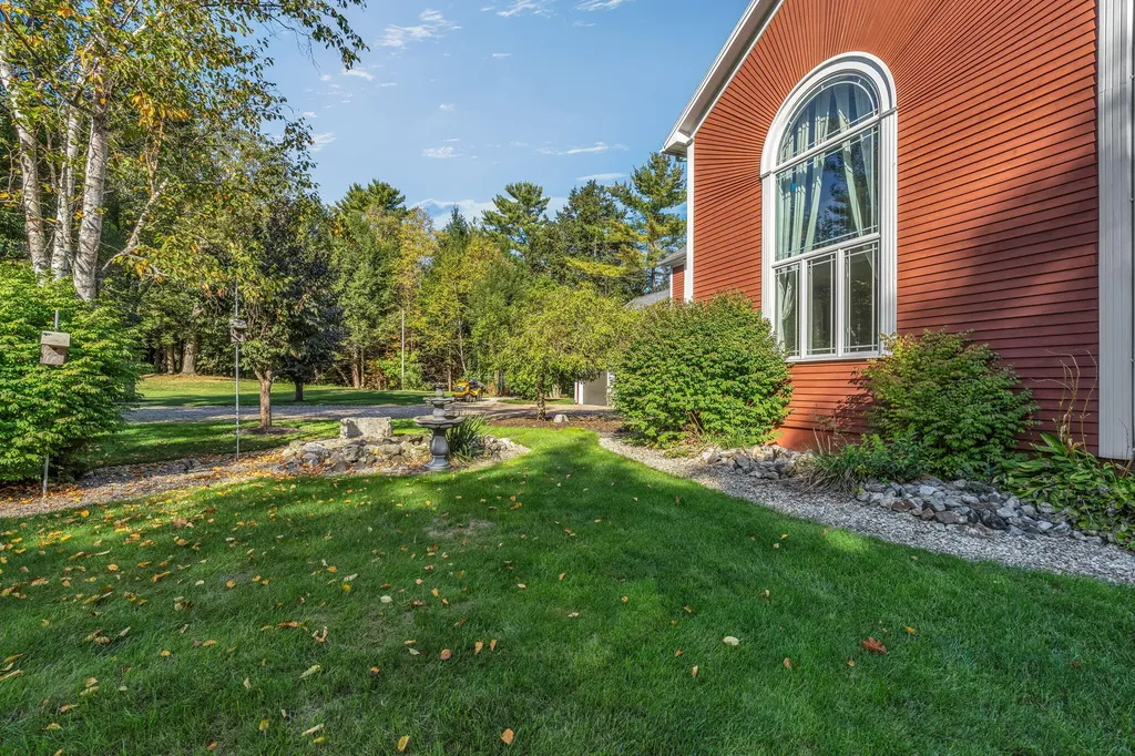 212 Vickery Road Auburn ME 04210