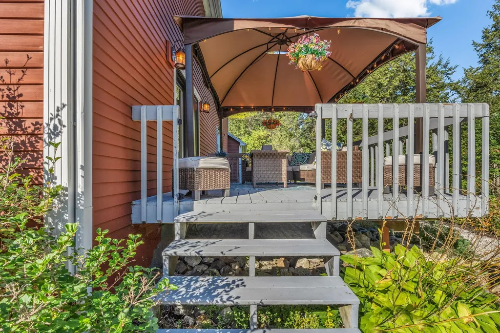 212 Vickery Road Auburn ME 04210