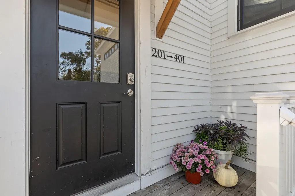 372 Main Street Saco ME 04072