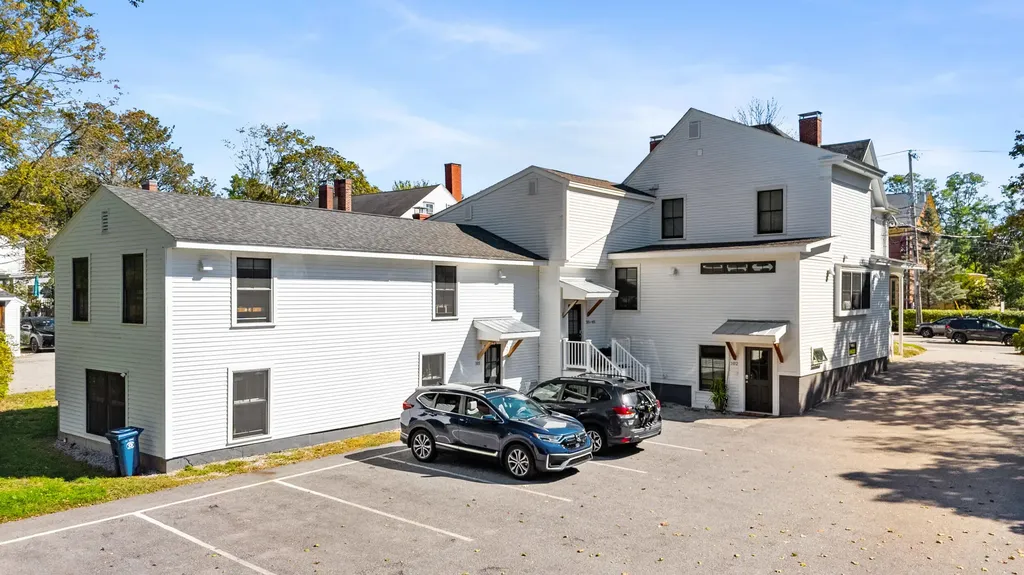 372 Main Street Saco ME 04072