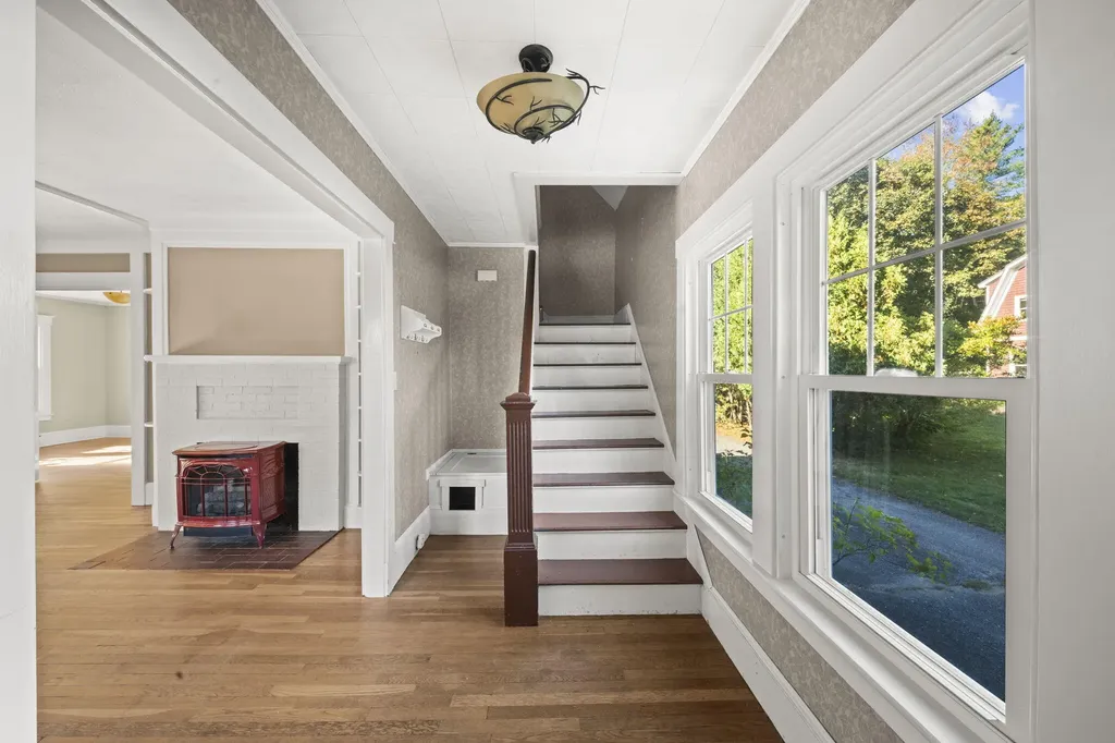 77 Bennoch Road Orono ME 04473