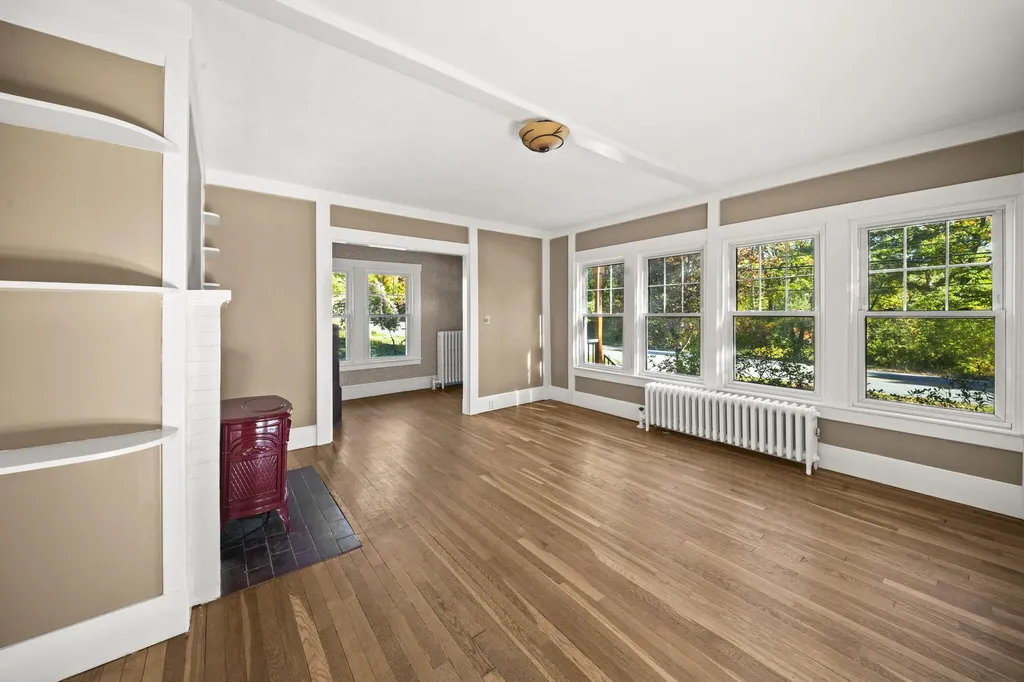 77 Bennoch Road Orono ME 04473