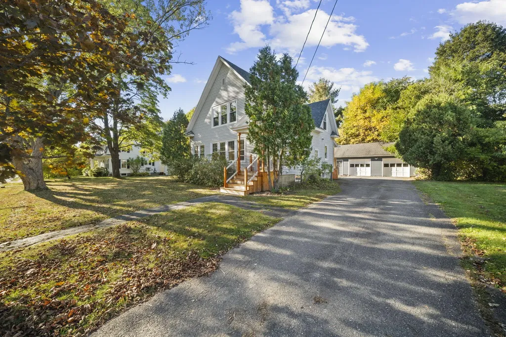 77 Bennoch Road Orono ME 04473