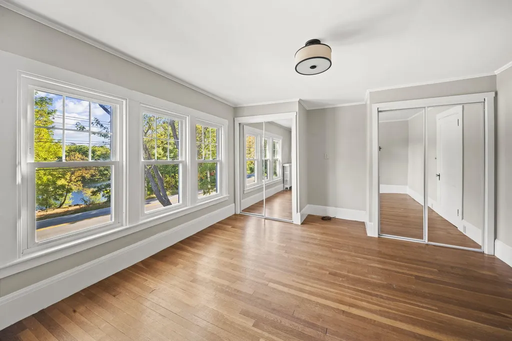 77 Bennoch Road Orono ME 04473
