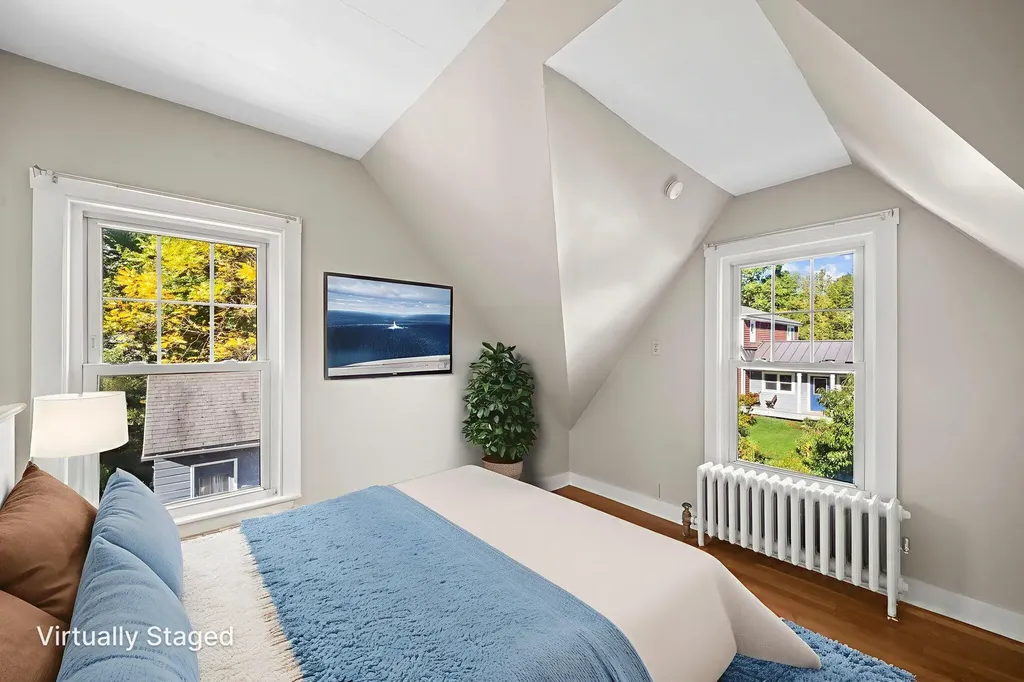 77 Bennoch Road Orono ME 04473