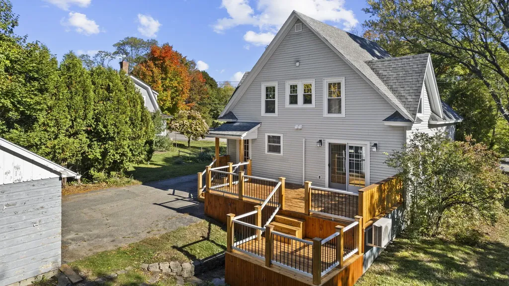77 Bennoch Road Orono ME 04473