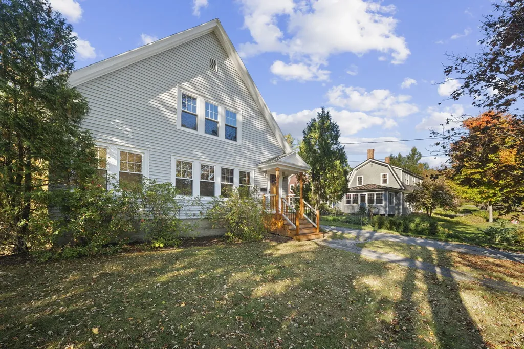 77 Bennoch Road Orono ME 04473