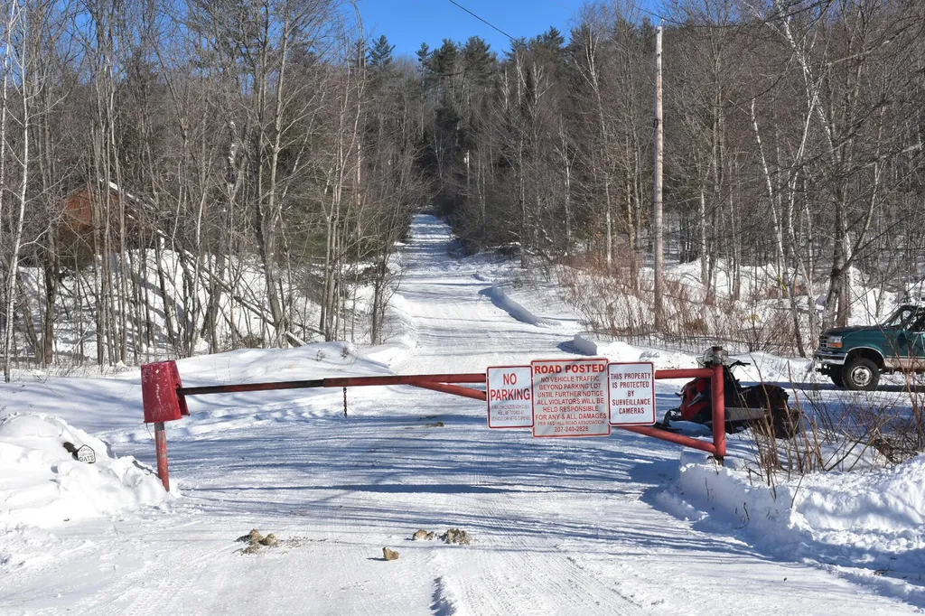 019 Bear Lane Rumford ME 04276