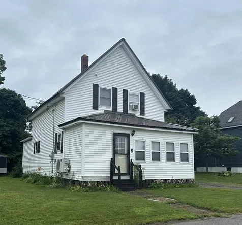 9 Maple Street East Millinocket ME 04430