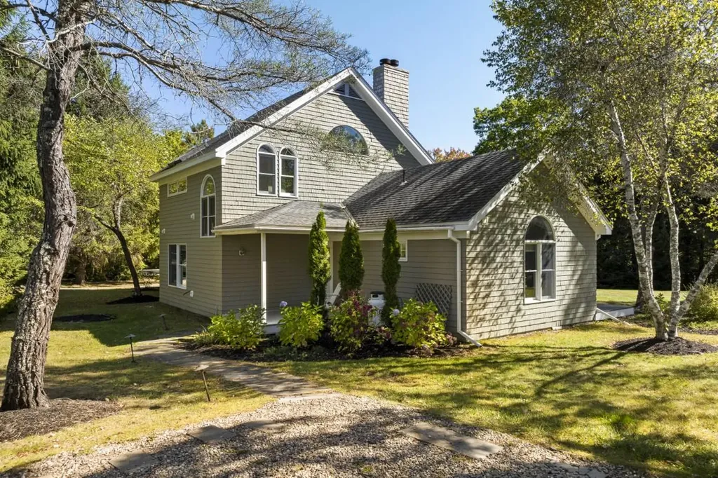 20 Linekin Road Boothbay Harbor ME 04538
