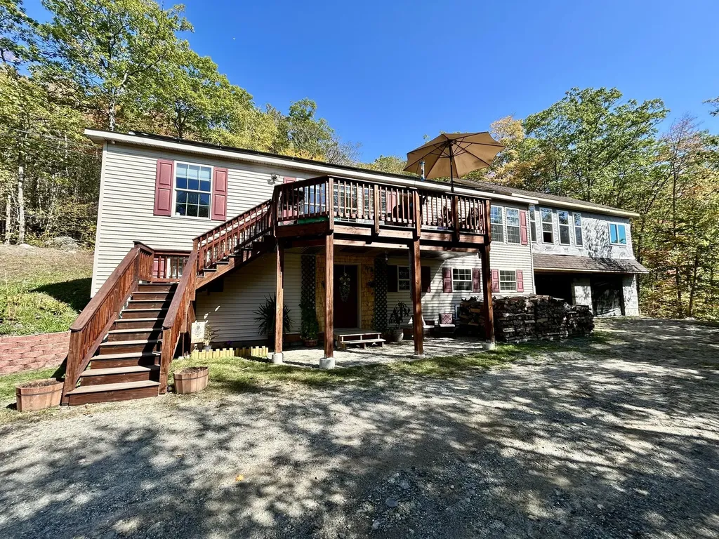 1276 Airline Road Clifton ME 04428