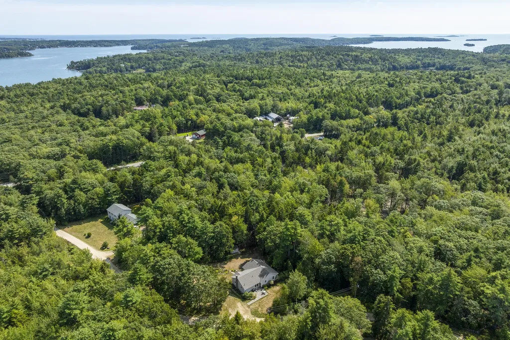 24 Marble Ledge Drive Boothbay ME 04537