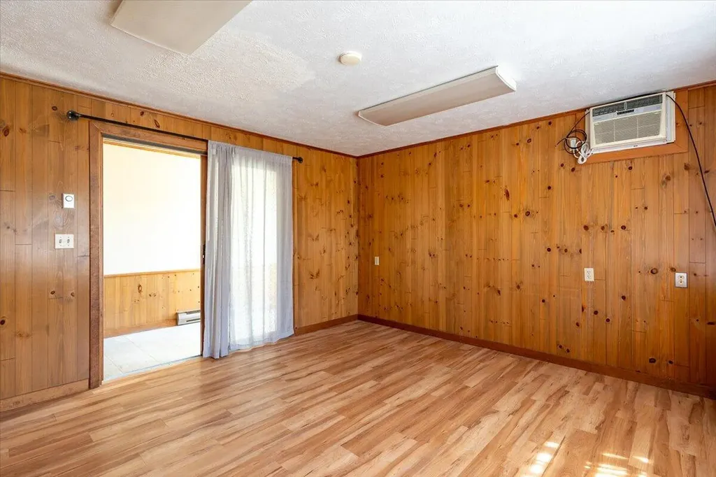 1023 Eastern Road Warren ME 04864