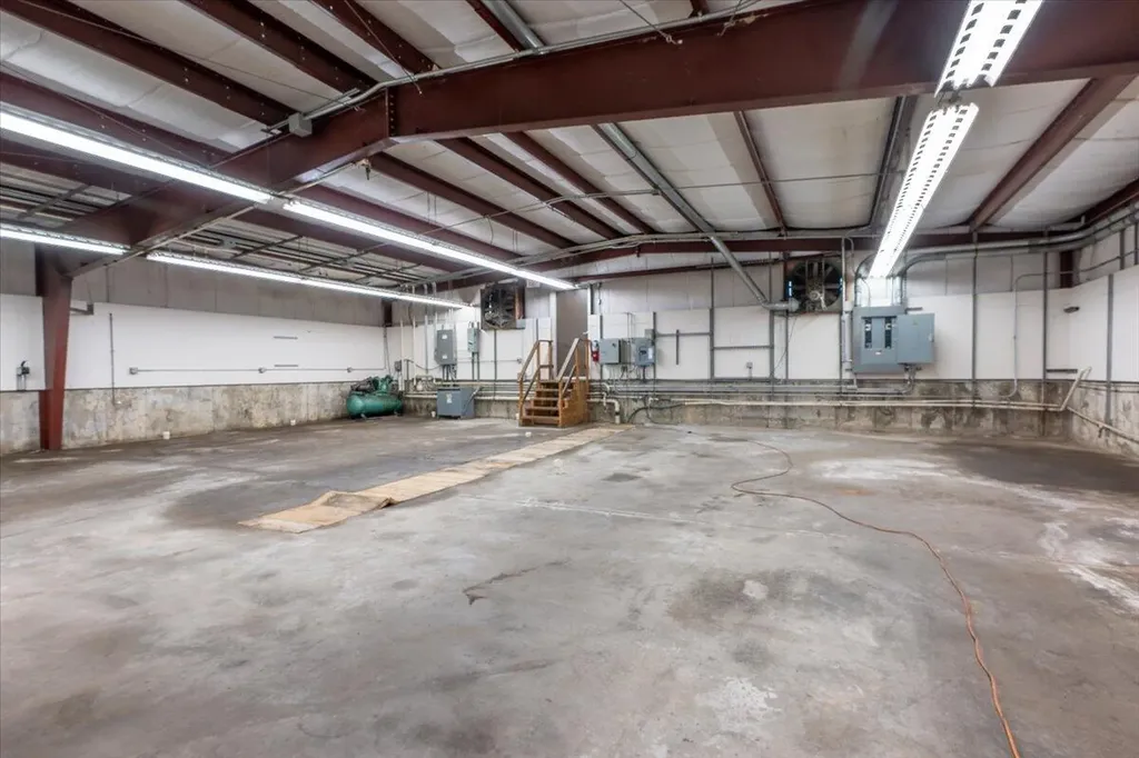 1023 Eastern Road Warren ME 04864