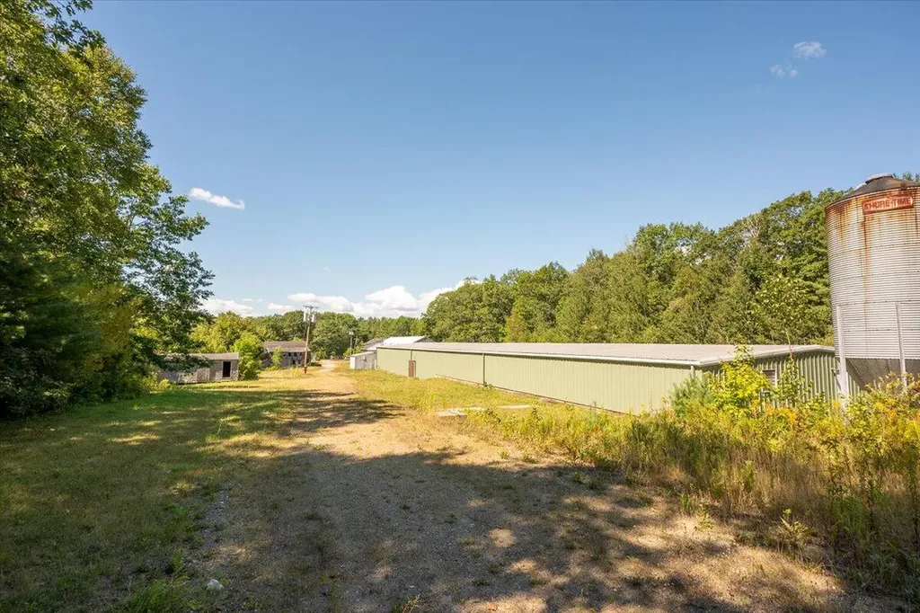 1023 Eastern Road Warren ME 04864